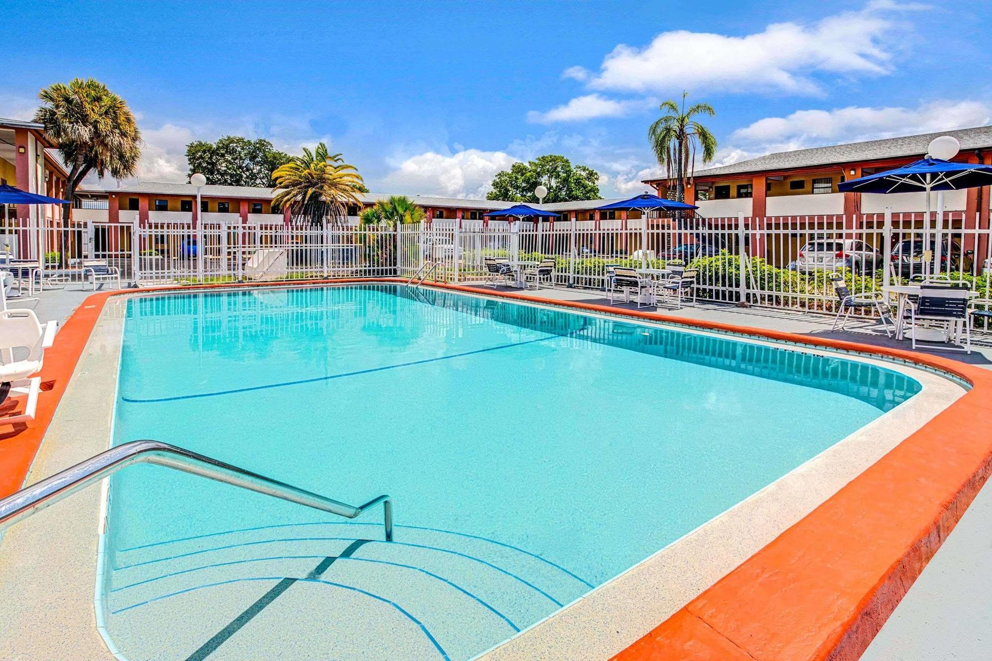 Airport Inn Tampa Zewnętrze zdjęcie